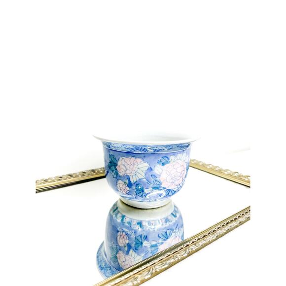 Vintage Asian Jardinière Planter 7" Wide by 4 1/4" Tall Blue and White with Pink - Picture 1 of 10